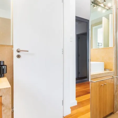 Villa 3 Bedroom In Lisboa
