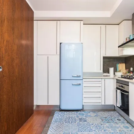 Villa 3 Bedroom In Lisboa